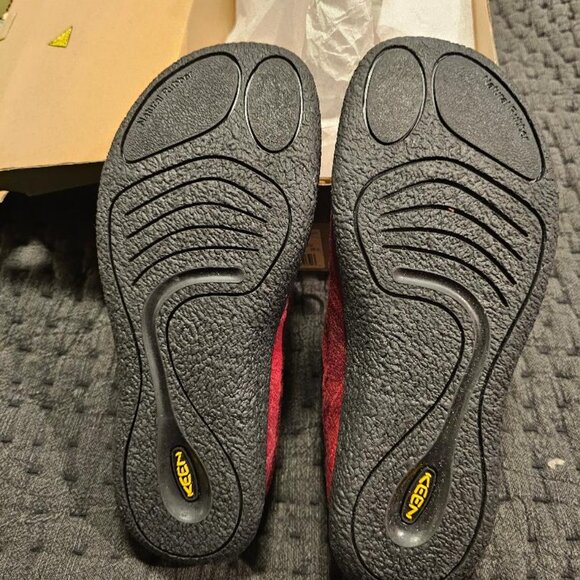 Keen Howser III Slip On Slide Mule Slipper In Plaid Red Size 8 - Picture 3 of 5